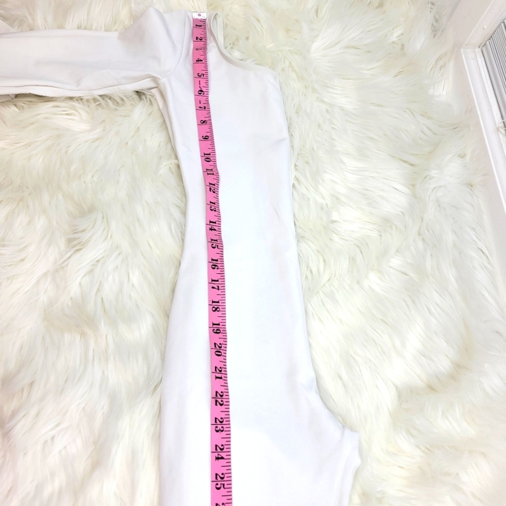 Capezio women M white unitard leotardone piece long sleeve scoop neck - Picture 2 of 4